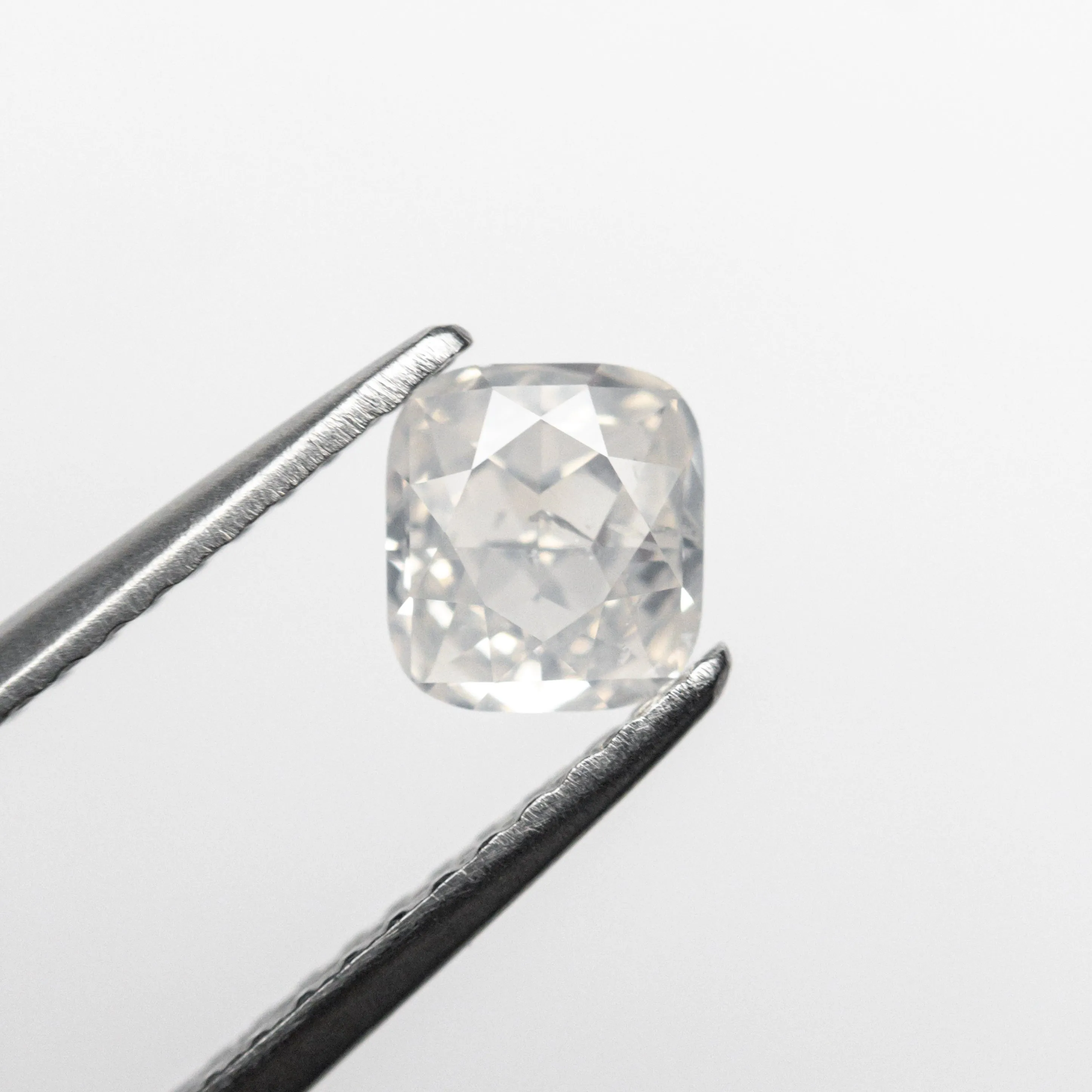 0.54ct 5.05x4.63x2.59mm Cushion Brilliant 19637-02