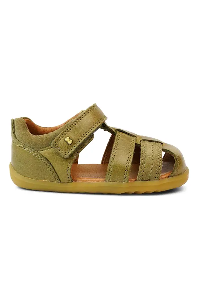 Olive Roam Sandals Step Up