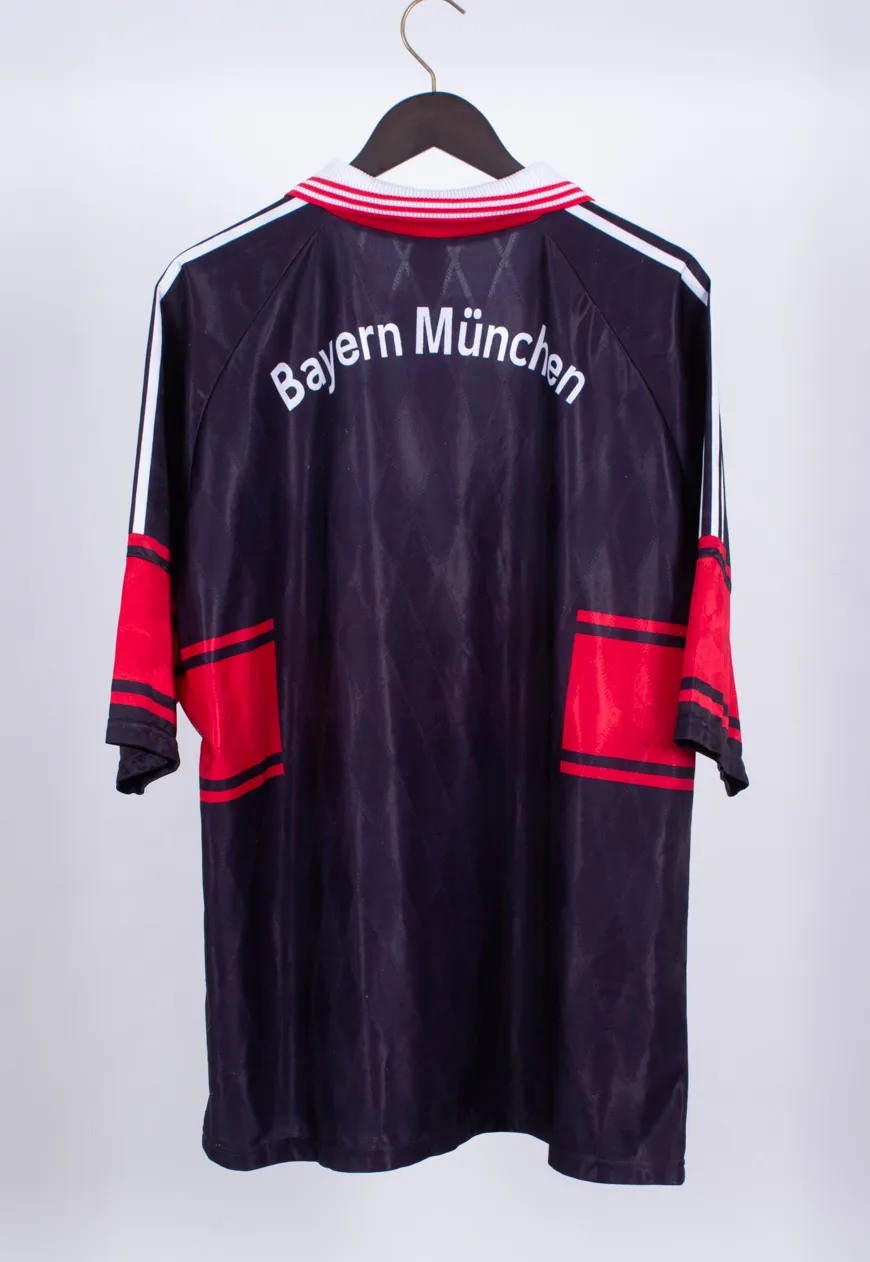 Vintage Adidas Football Shirt Bayern München | Vintage Clothing Hull